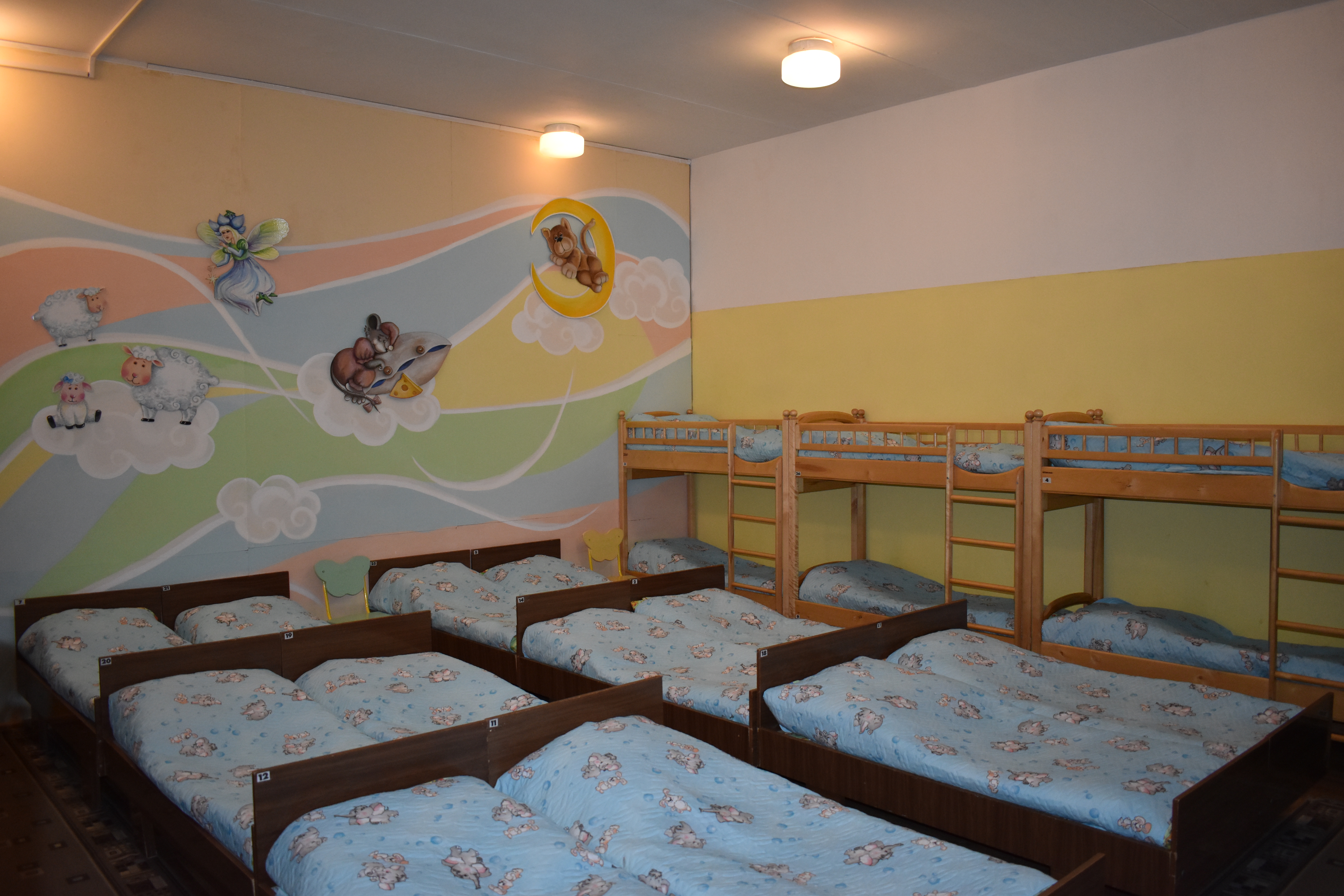 Замер, изготовление, доставка и монтаж жалюзи в спальню детсада в Москве и Московской области